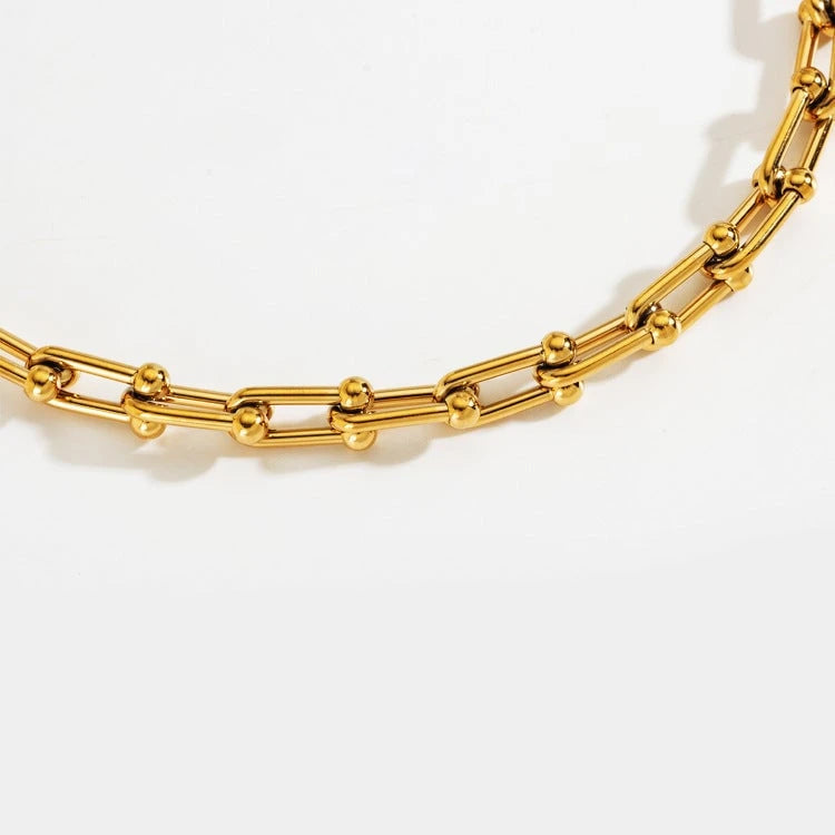 Horseshoe Necklace U Shaped Closure Thick Chain