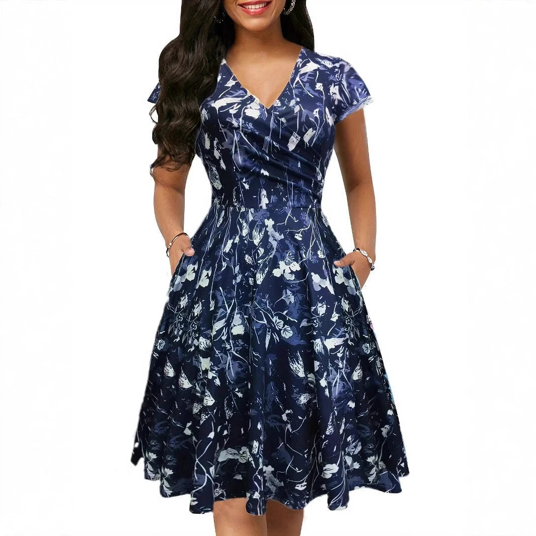 Ladies flower dress with V-neck and pockets