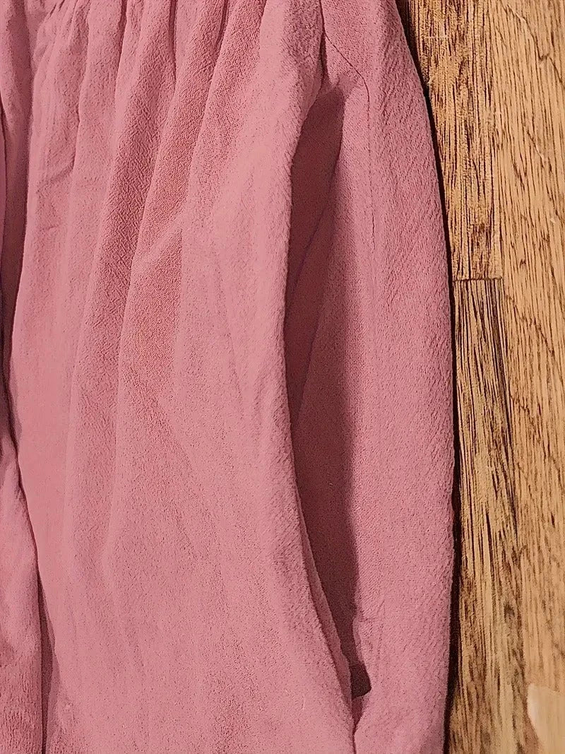 Refined Linen Summer Dress with Practical Pockets