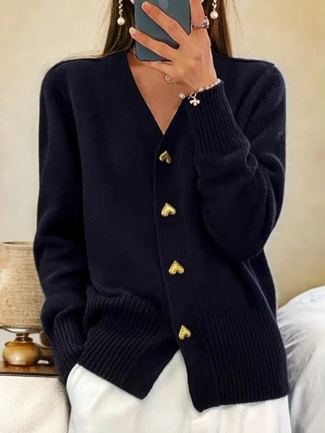 Stylish V-neck cardigan with buttons