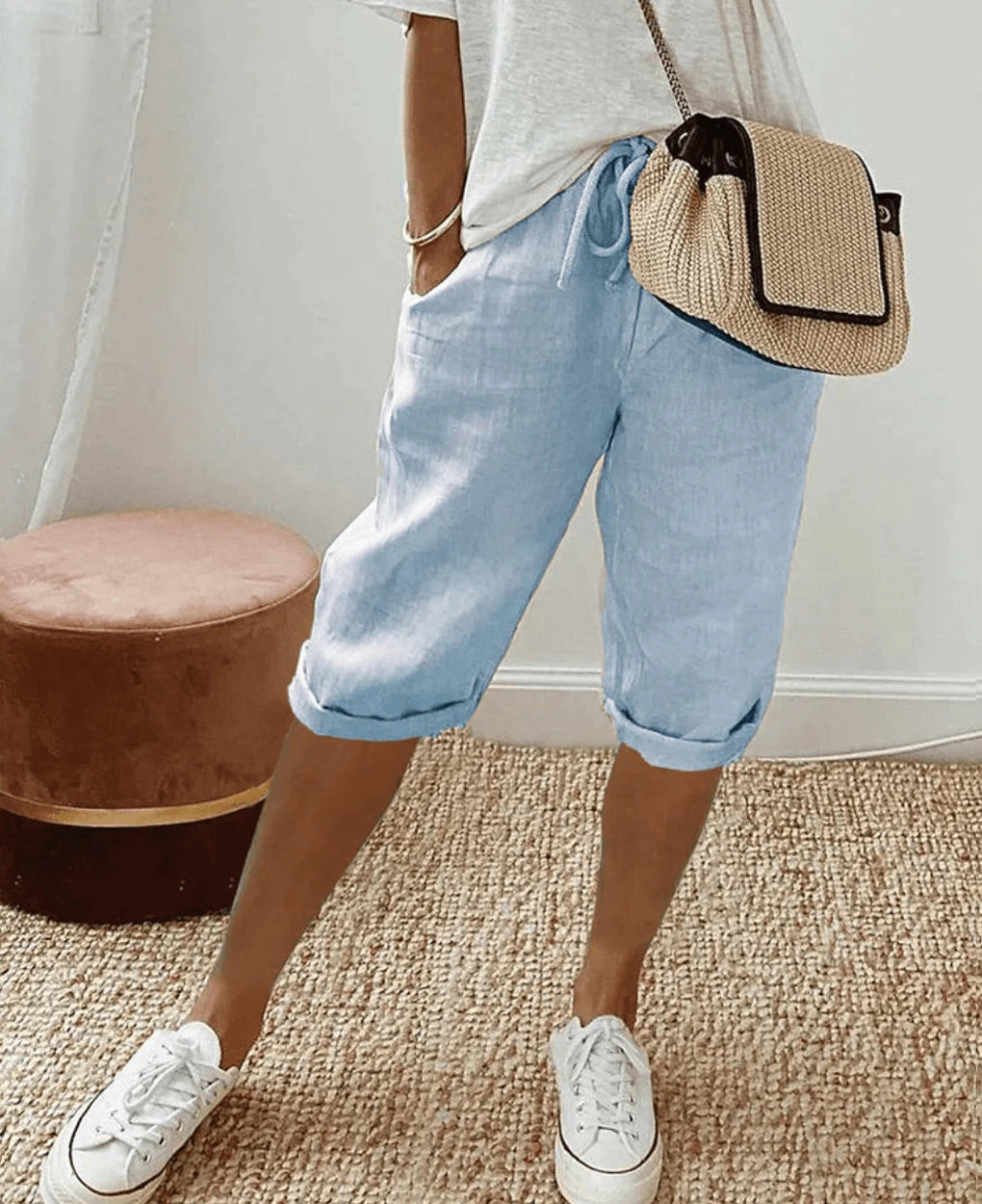 Short Trendy Fashionable Knee Pants For Women