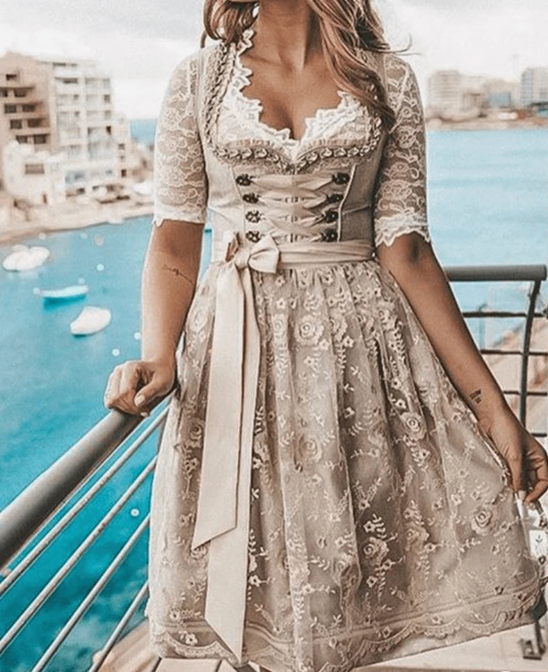 Timeless Elegant Traditional Costume Fashion