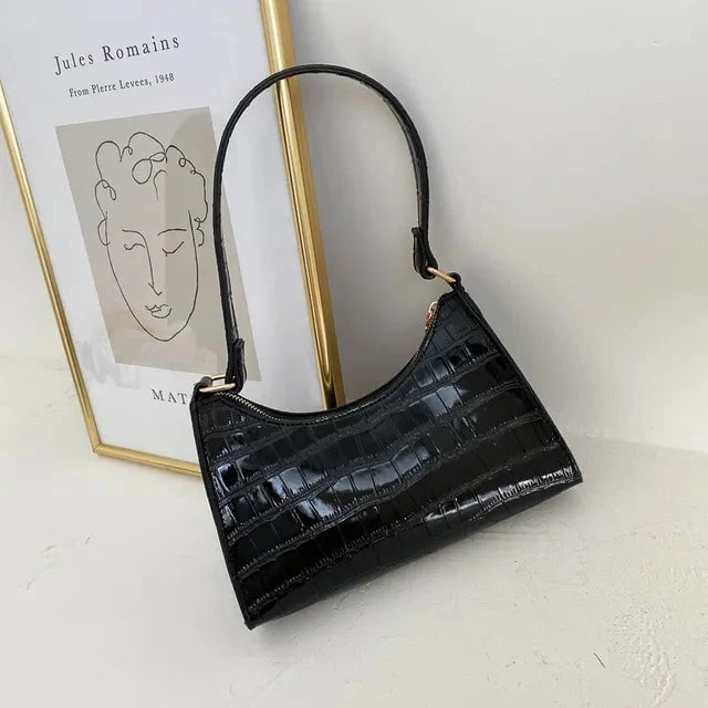 Women's Shoulder Bag In Retro Style Made Of Leather
