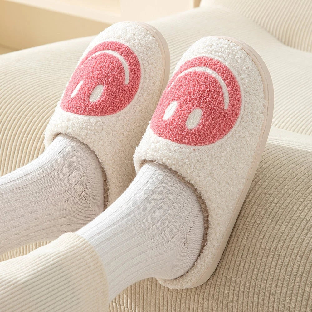 Large Smiley Pattern Fur Slippers