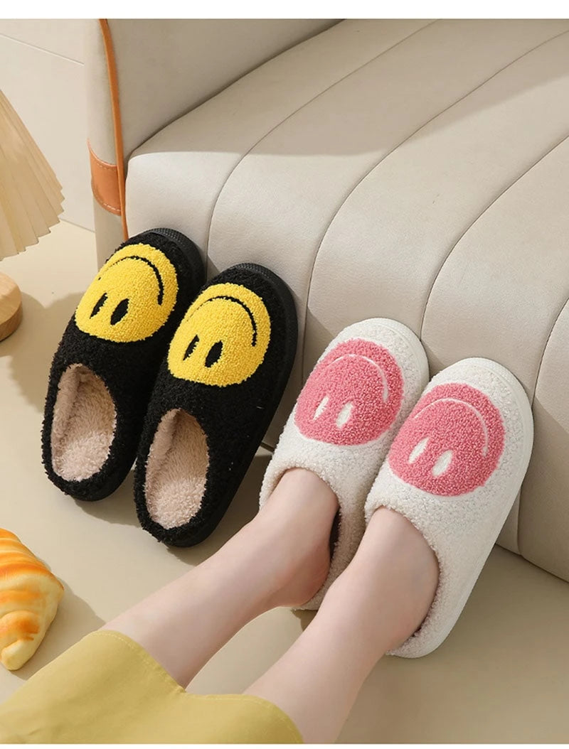 Large Smiley Pattern Fur Slippers