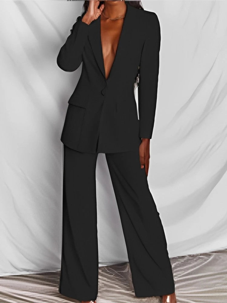 Women's Business Suit - Elegance for Every Meeting
