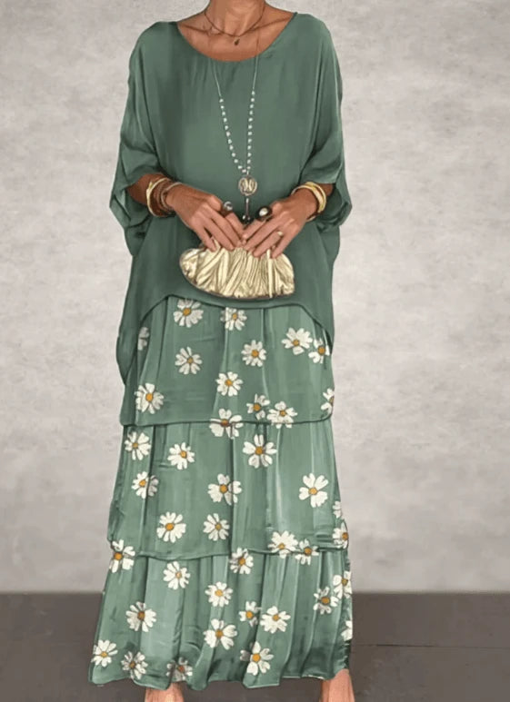 Elegant Max Dress With Wide Round Neckline