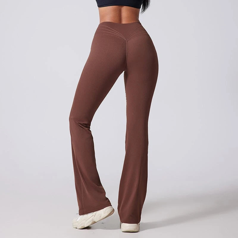 Women’s leggings with high waistband and trendy leopard print