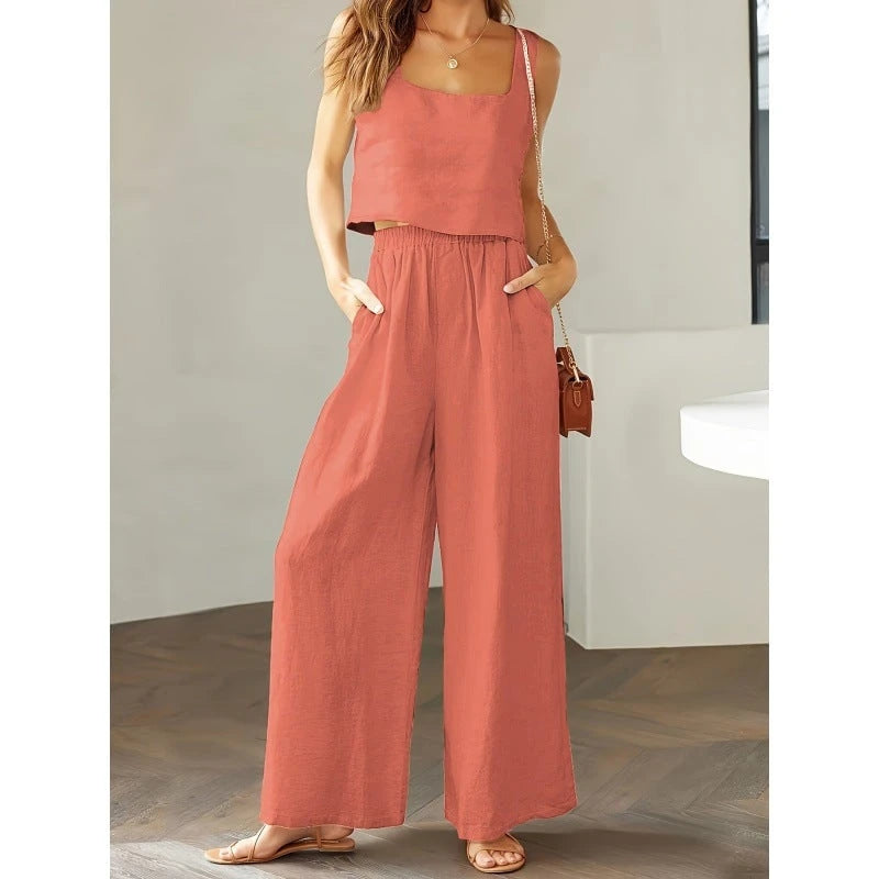 Ladies casual jumpsuit with wide leg and practical pockets
