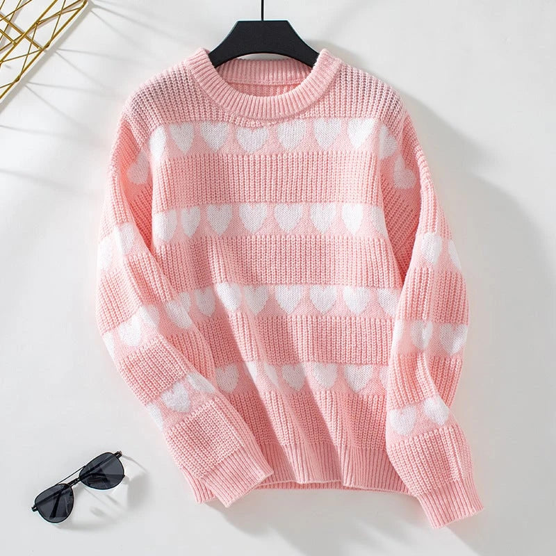 Women's cozy pullover with heart pattern