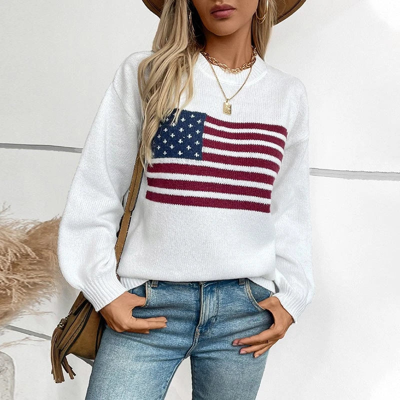 Ladies knit pullover with flag motif and round neckline