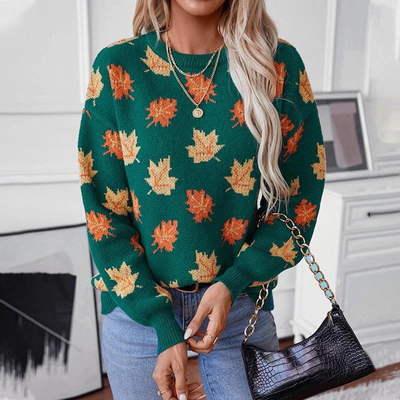 Women's knitted pullover with textured leaf pattern and round neckline