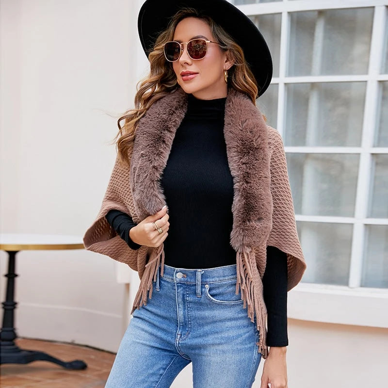 Women's fashionable poncho with luxurious faux fur collar