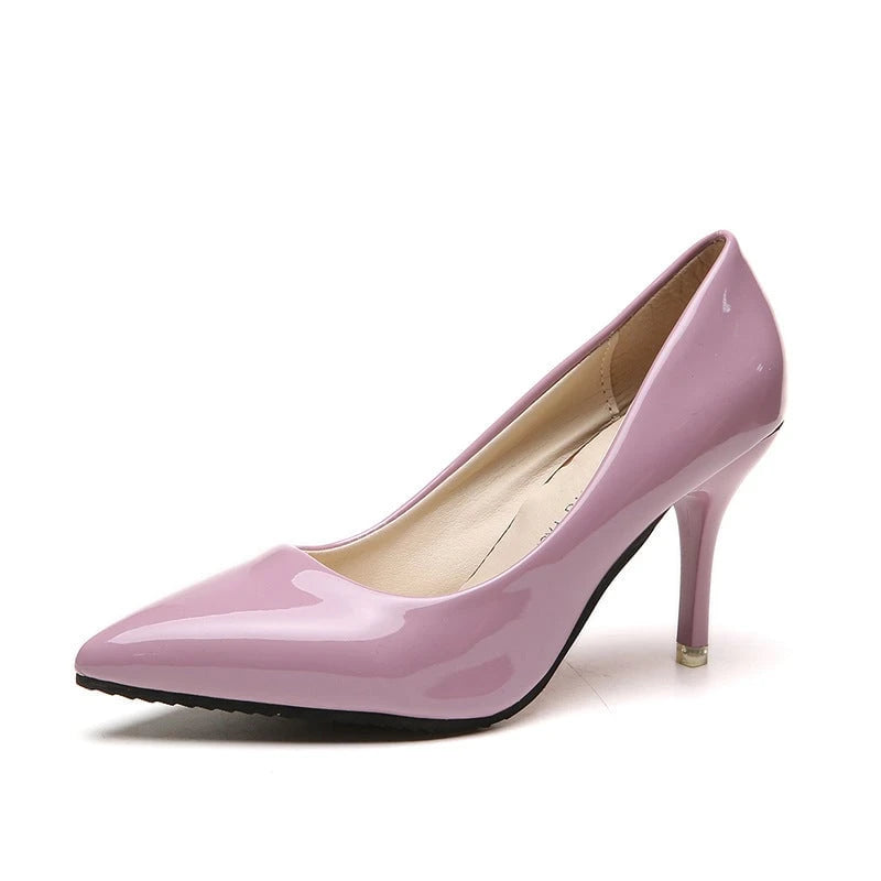 Ladies Elegant High Gloss Pumps with Slim Silhouette and Comfortable Lining