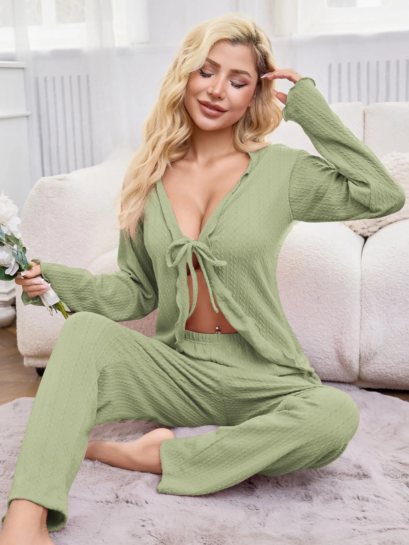 Women's Comfortable Pajama Set with Textured Surface and Relaxed Fit