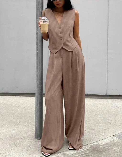 Ladies Elegant Two-Piece Suit Set with Wide Leg and Gathered Top