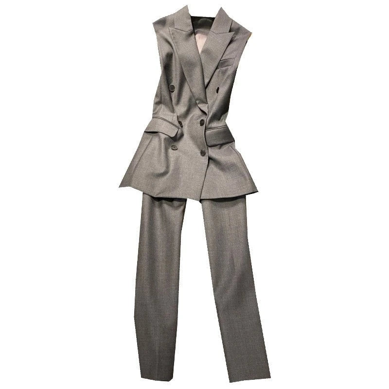 Women Modern Tailored Cape Blazer and Pants Suit