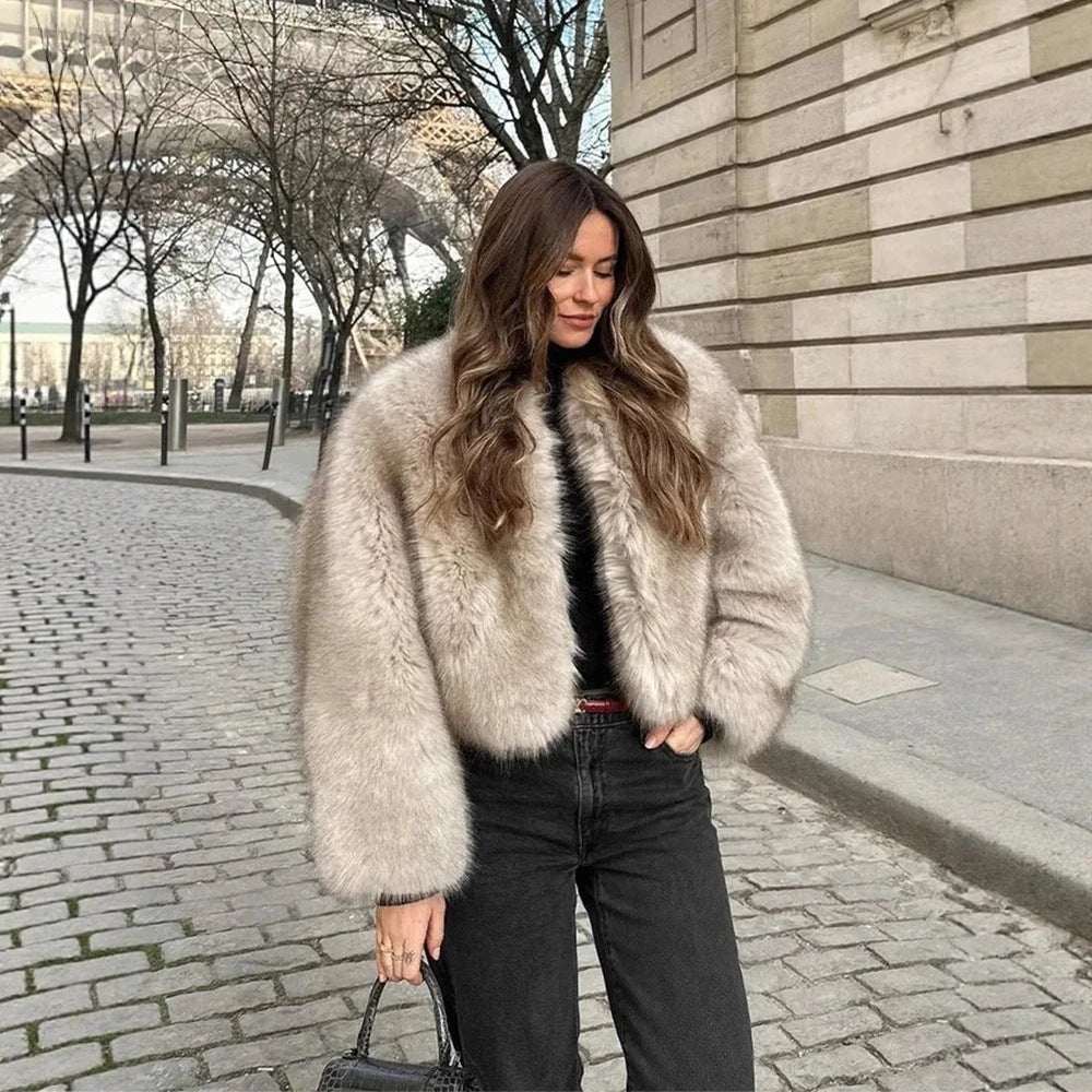 Ladies elegant and comfortable winter jacket