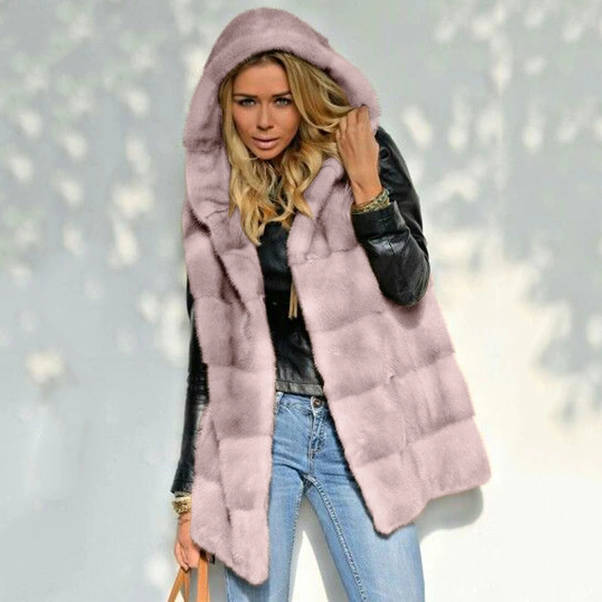 Women’s fleece vest with hood