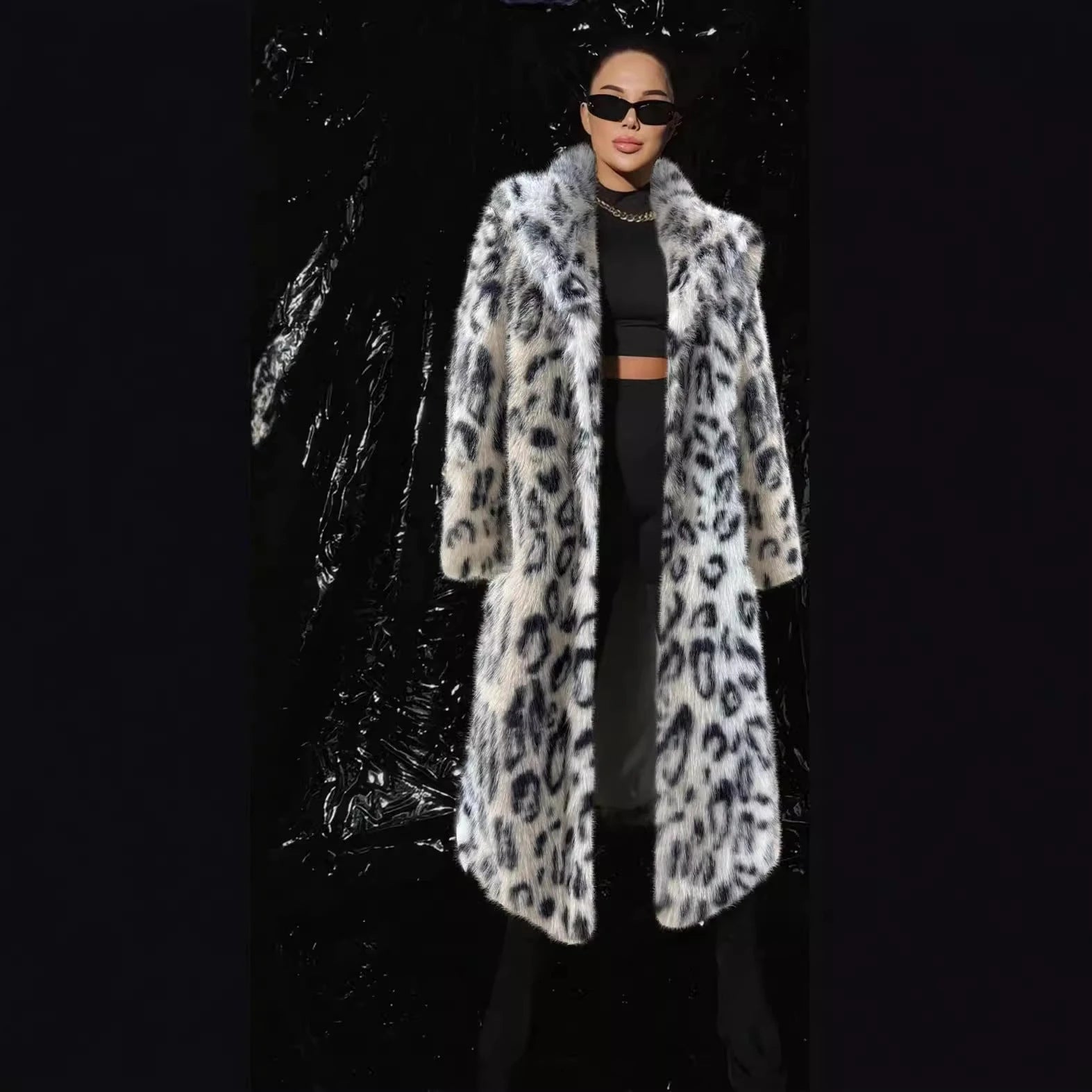 Ladies Luxurious Faux Fur Coat with Leopard Print