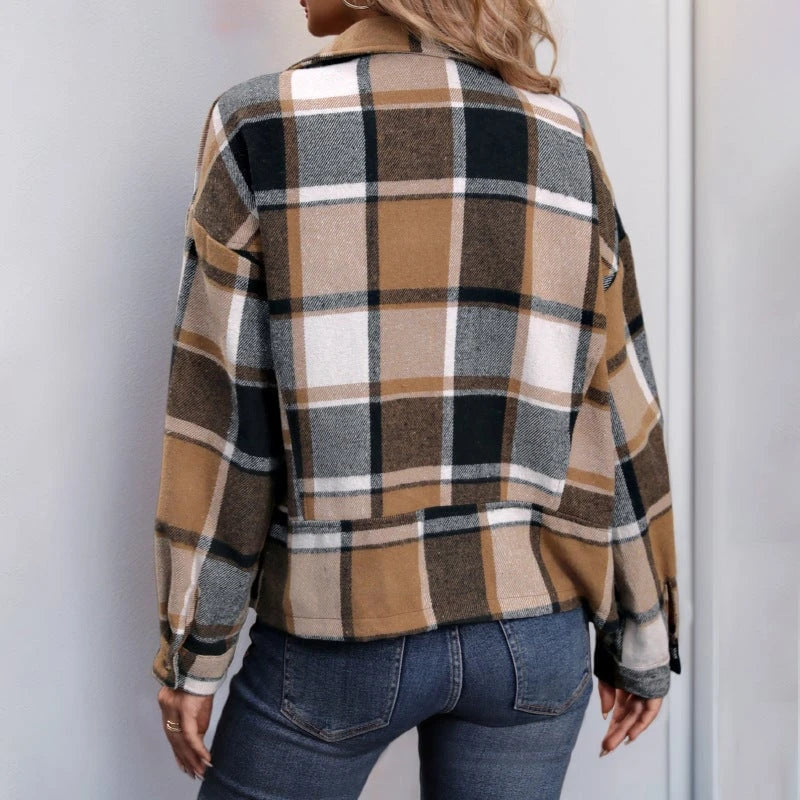 Women's casual checked jacket with oversized cut and modern lapel collar