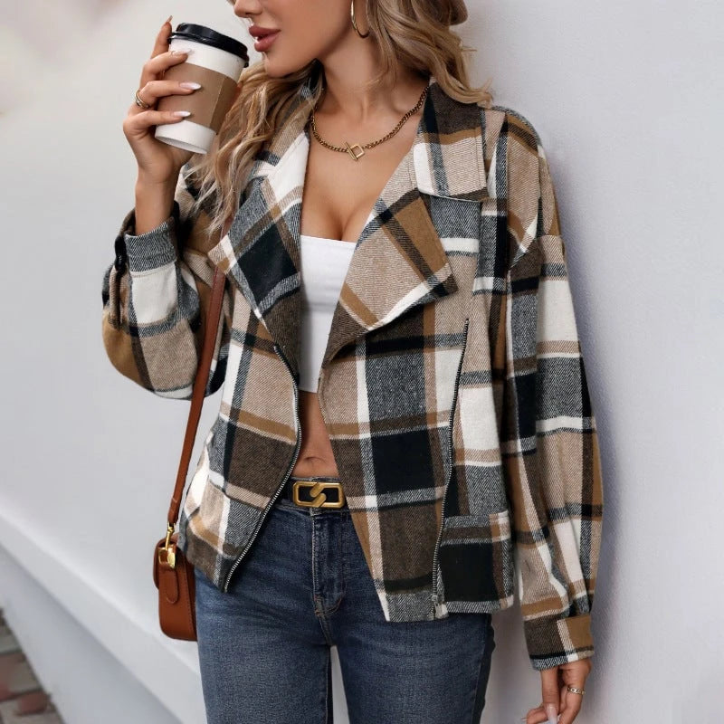 Women's casual checked jacket with oversized cut and modern lapel collar