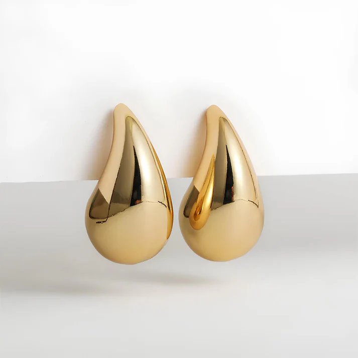 Clomoe Drop Earrings