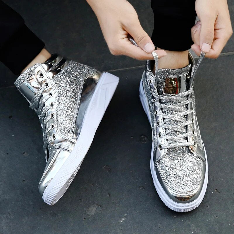 Men's Basketball Shoes With Shiny Effect