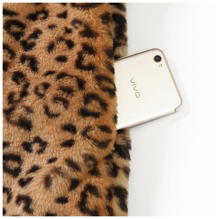 Ladies Cozy Leopard Fur Jacket