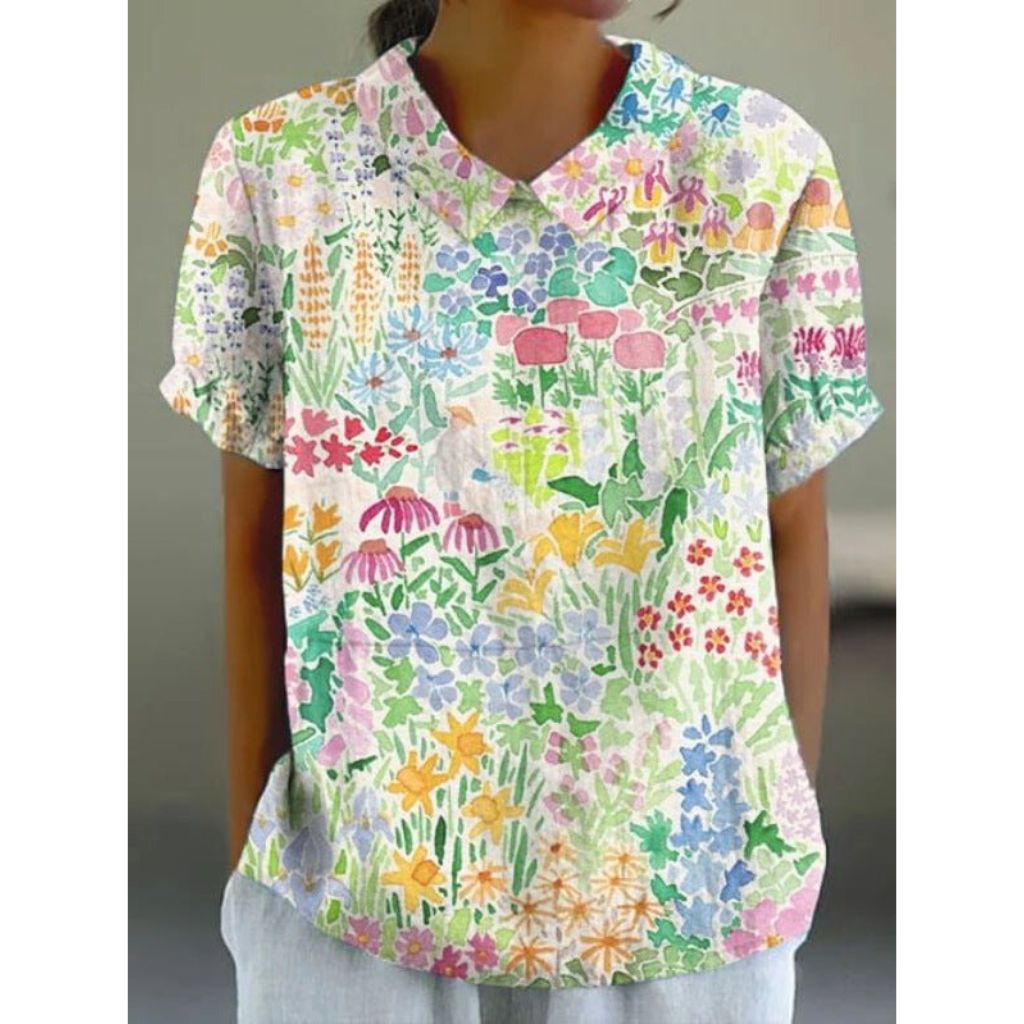 Linen blouse made of cotton with pastoral floral pattern