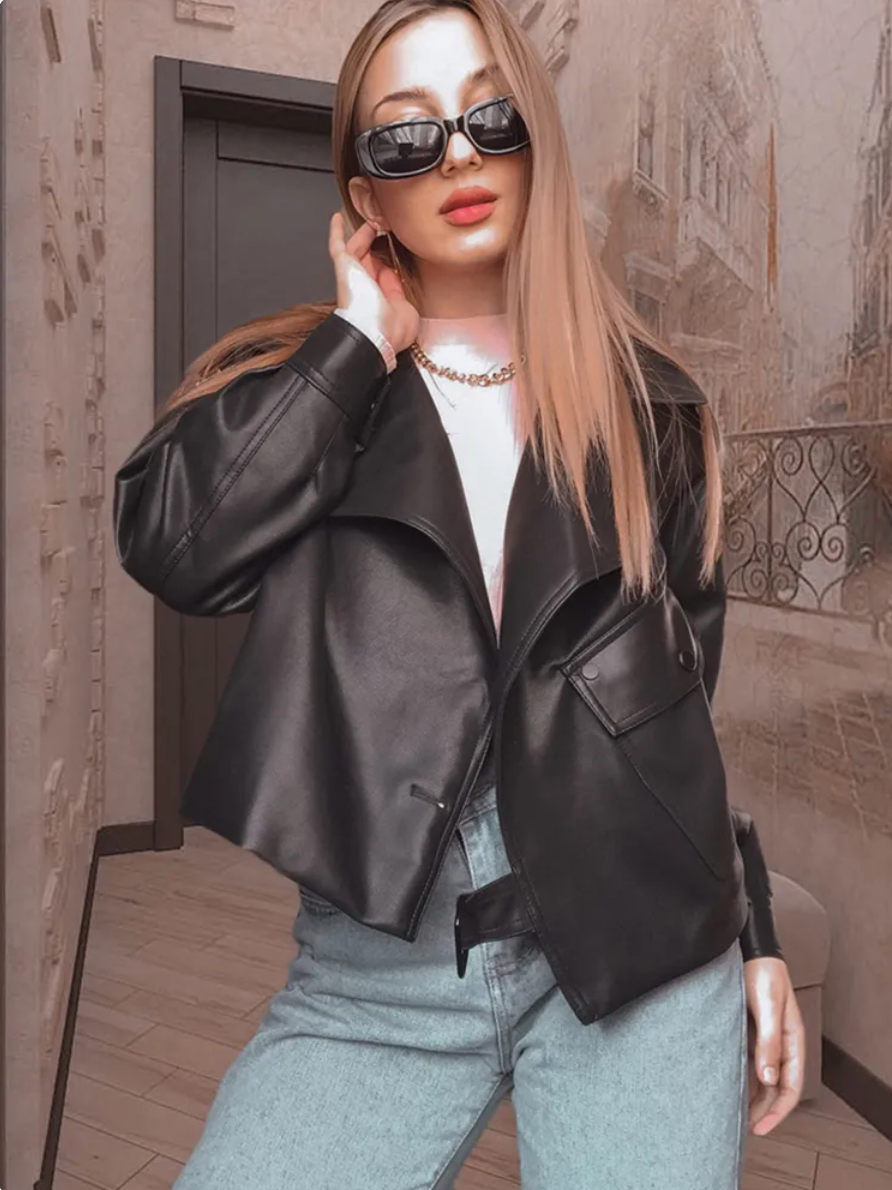 Lysse | Oversized Button Leather Jacket for Women - Ideal for Autumn