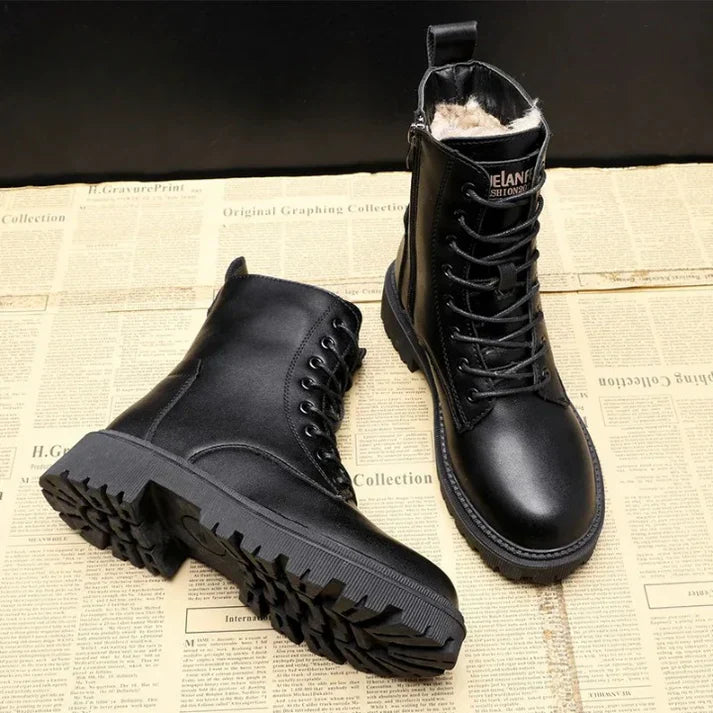 Luxurious black winter boots