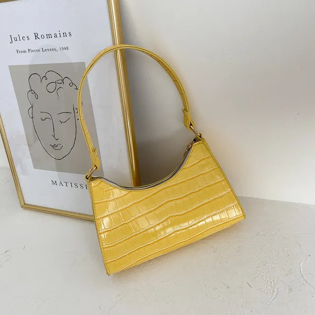 Women's Shoulder Bag In Retro Style Made Of Leather