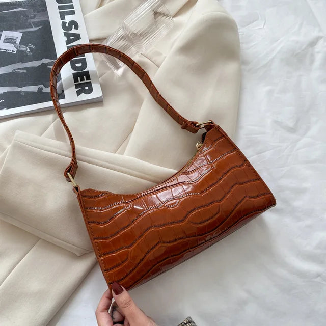 Women's Shoulder Bag In Retro Style Made Of Leather