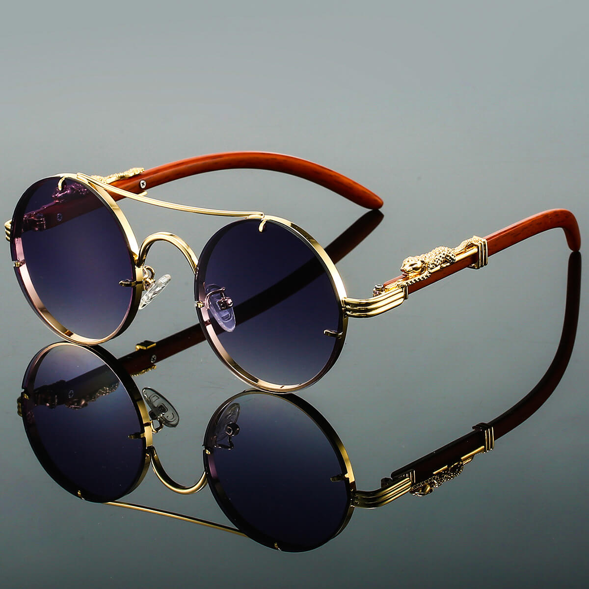 Oval Retro Sunglasses Made of Metal