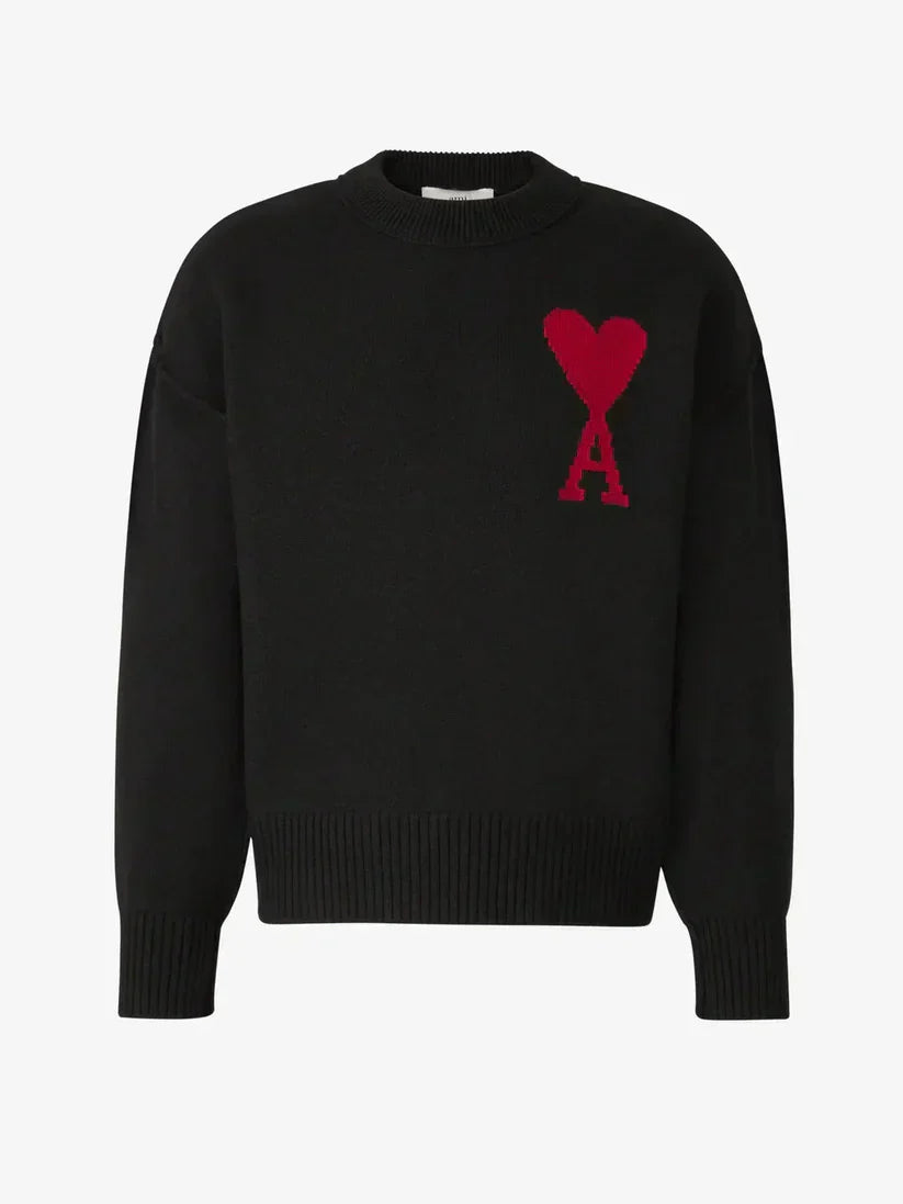 Luxurious Round Neck Heart Pattern Sweater With Long Sleeves
