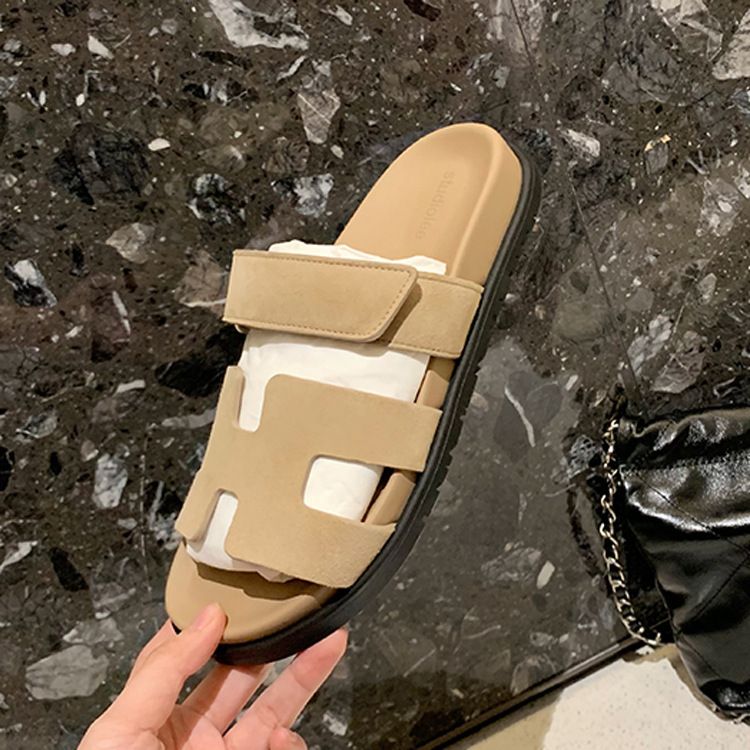 Vertacomfortable Summer Sandals In Roman Style With H Shape And Hook And Loop Closure