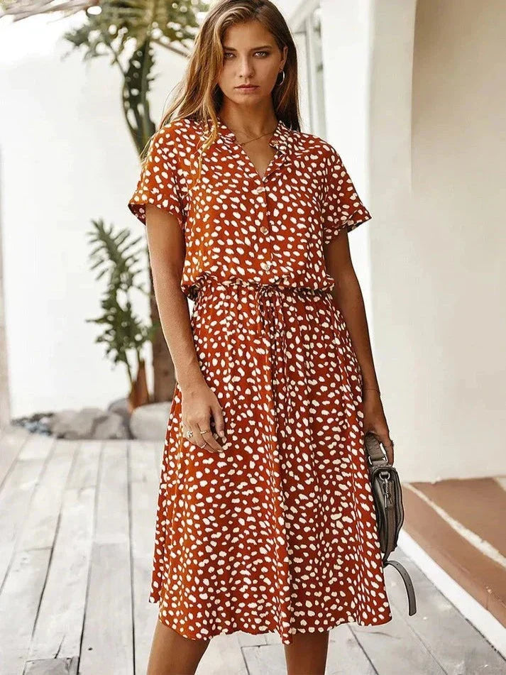 Elegant Short-Sleeved Shirt Dress With Polka Dots And Drawstring At The Waist