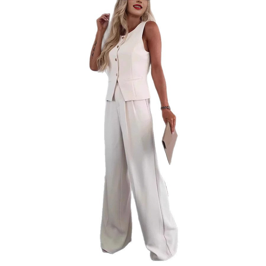 Women's pantsuit with tailored vest and elegant buttons