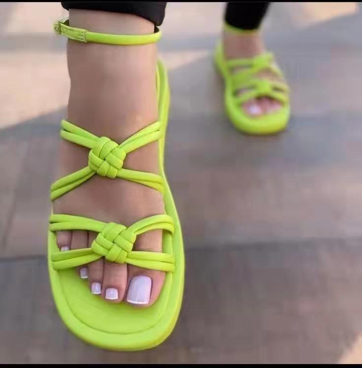 Women's sandals with innovative knot design and non-slip sole