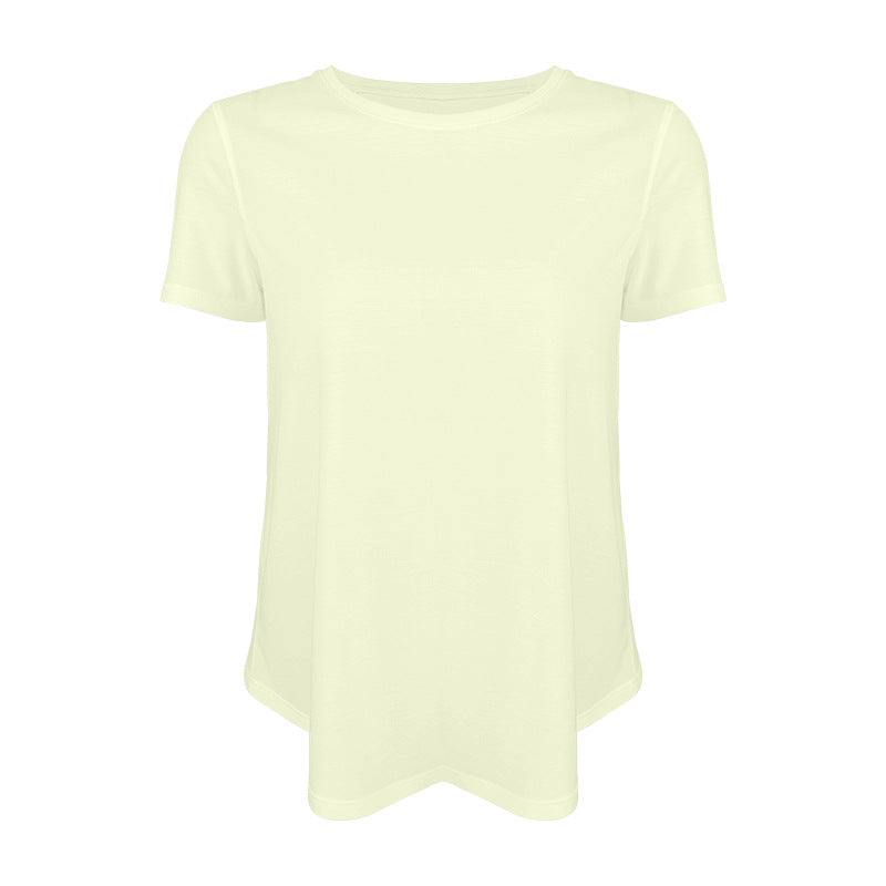 Women's casual T-shirt with breathable functional material and generous cut