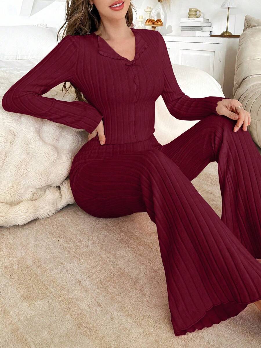 Women's elegant and comfortable lounge set with textured ribbed look