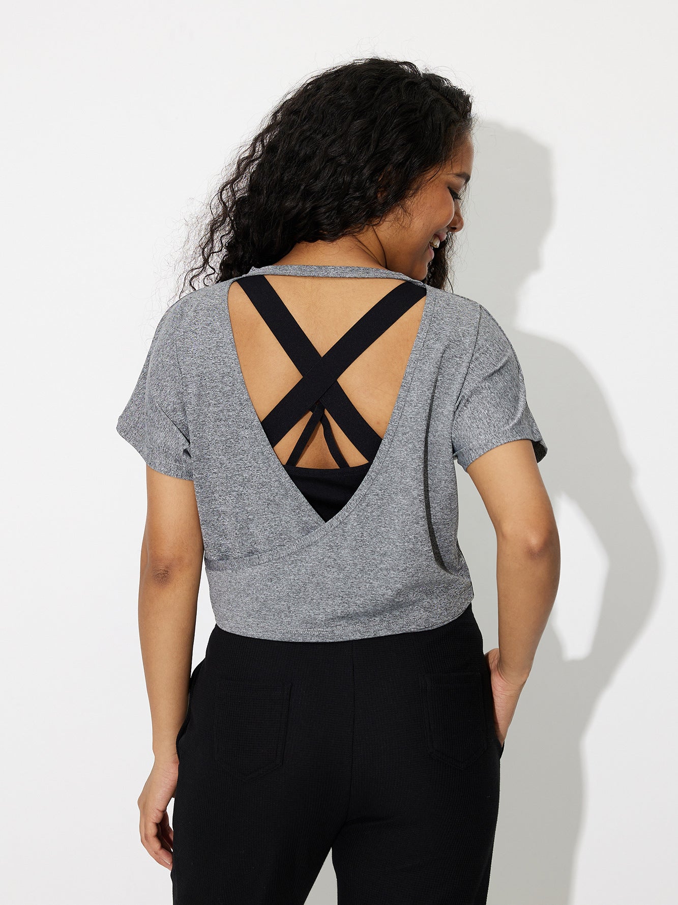 Women's casual T-shirt with loose fit and breathable structure