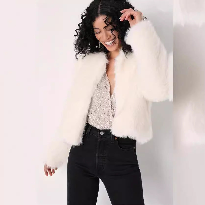 Women Luxury Faux Fur Jacket with Elegant Details
