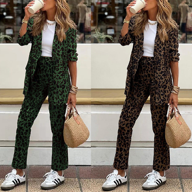 Women's Elegant Blazer-Trousers Suit in Trendy Leopard Print