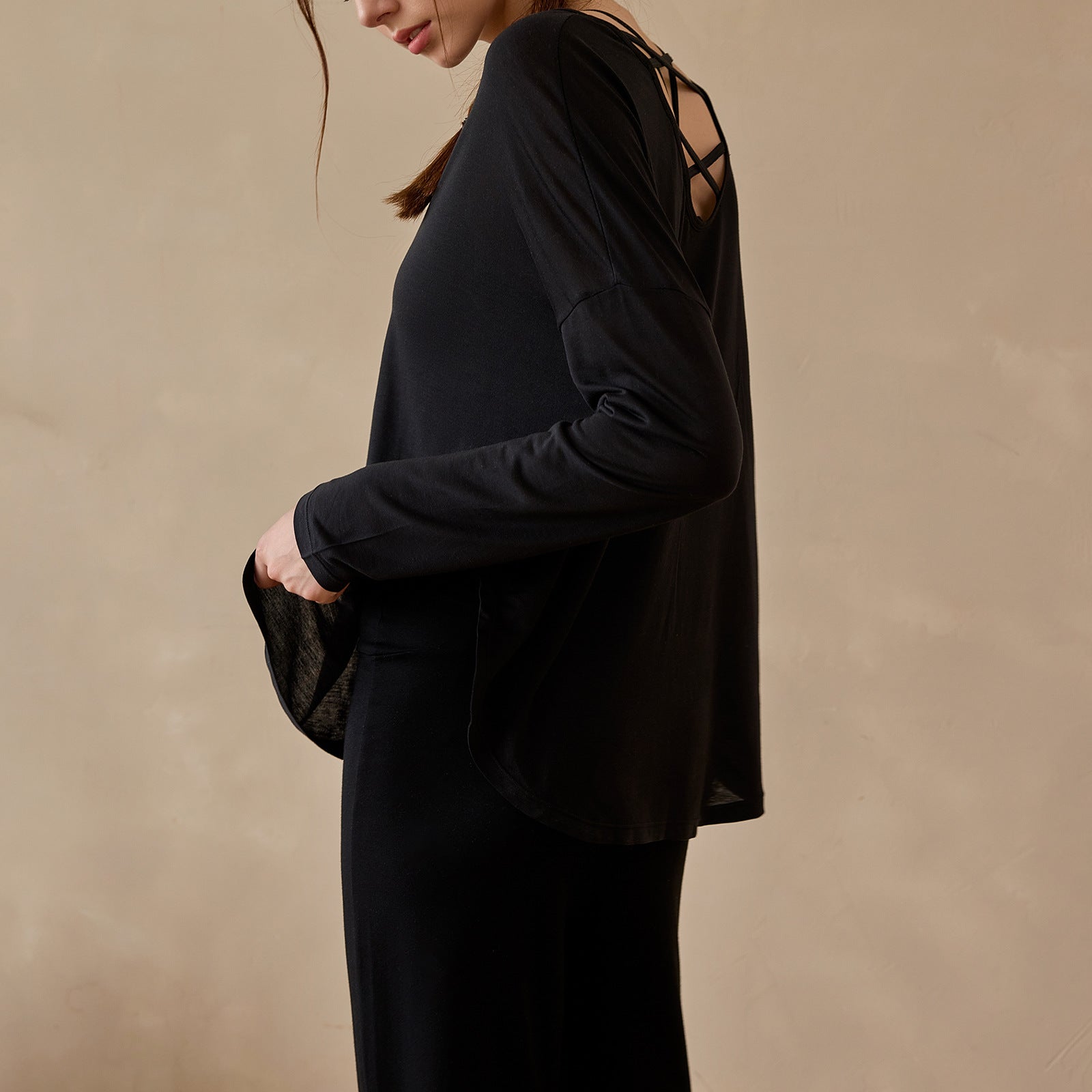 Women's Casual Long Sleeve with a Comfortable Oversized Cut and Stunning Material Quality