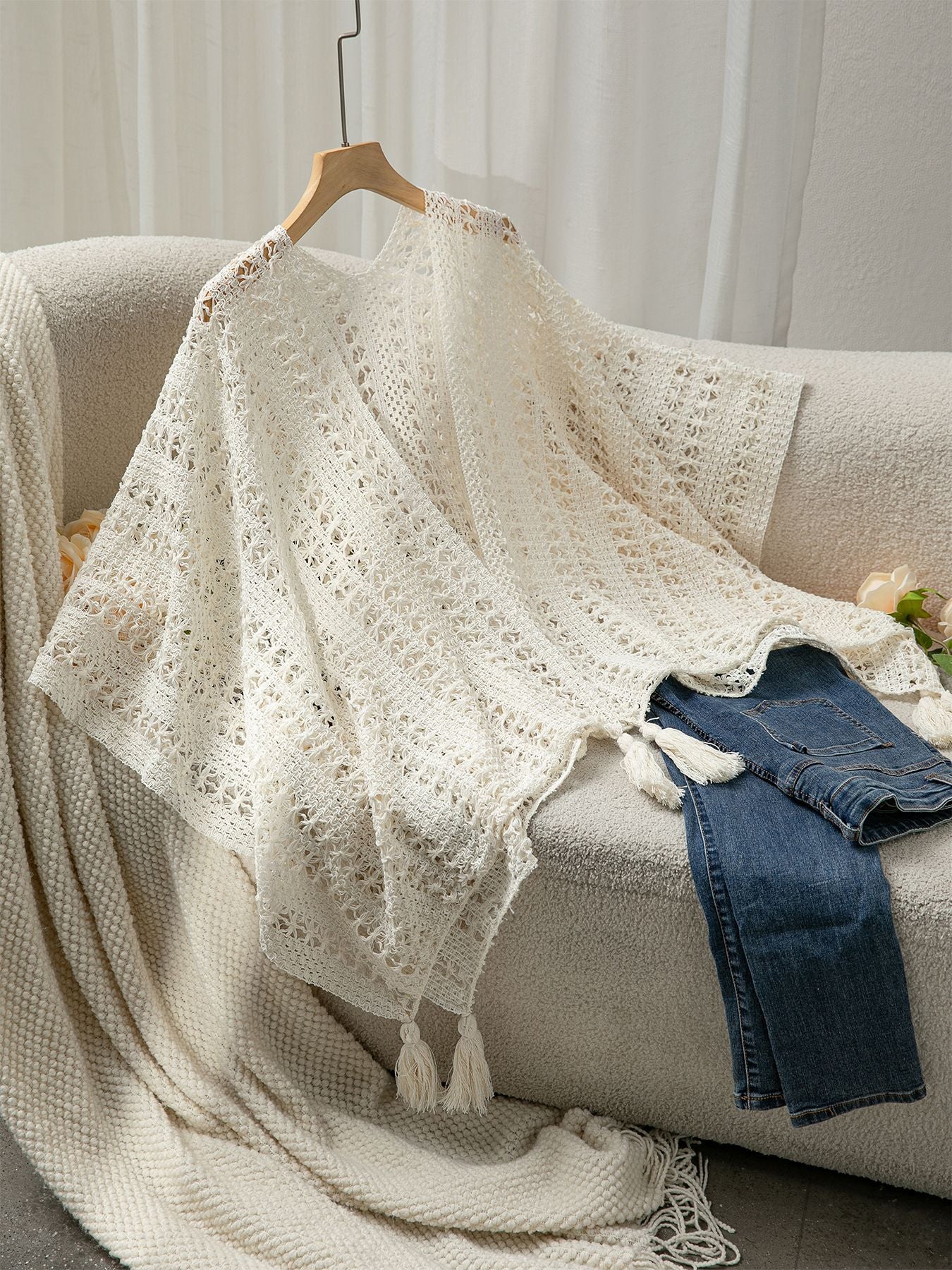 Ladies airy knit poncho with fringes