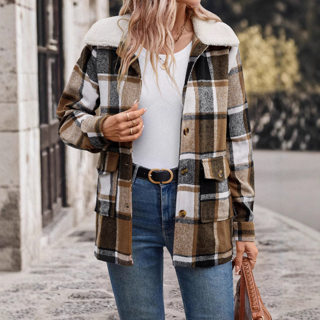 Women's casual checkered jacket with soft lining and practical pockets