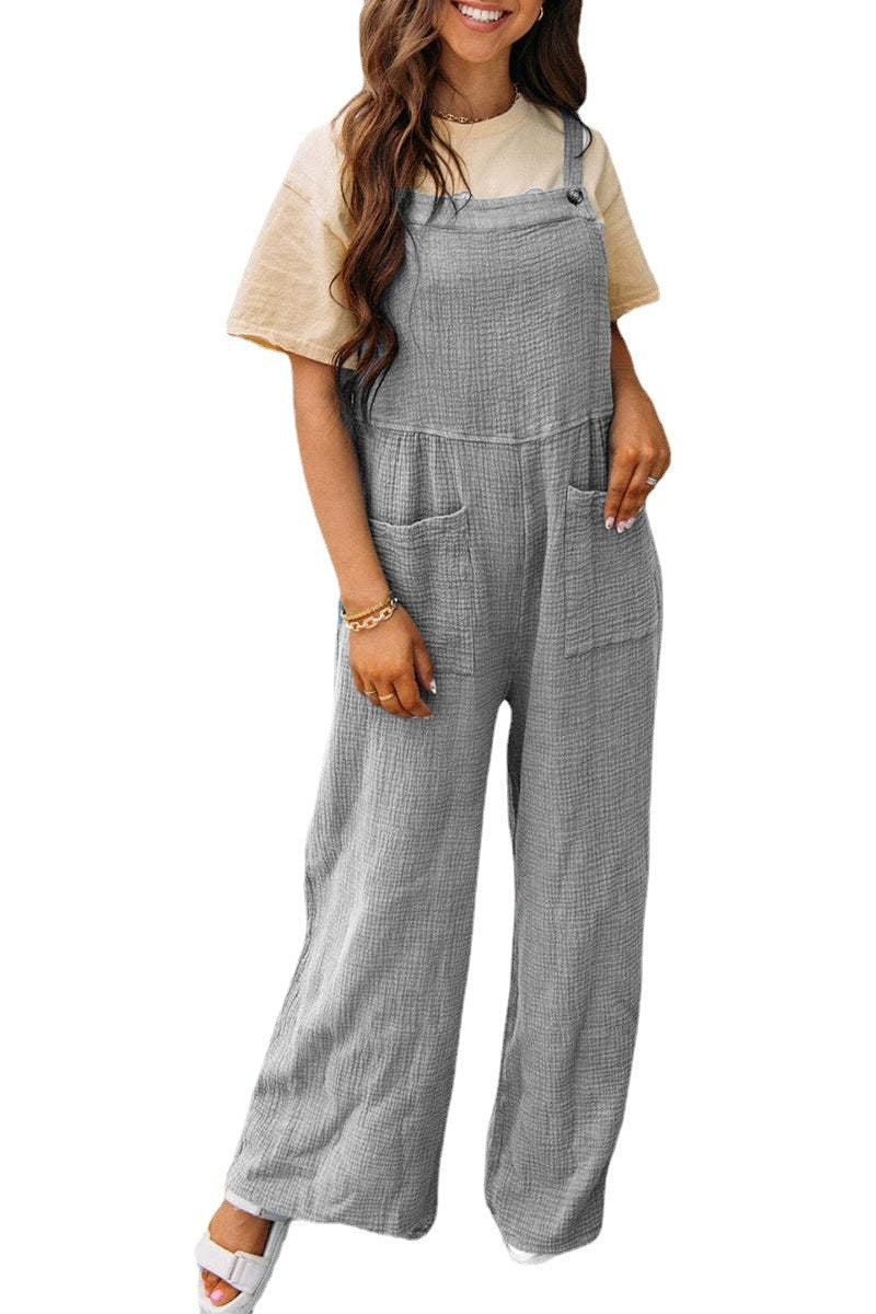 Women's casual jumpsuit with a loose fit and practical pockets