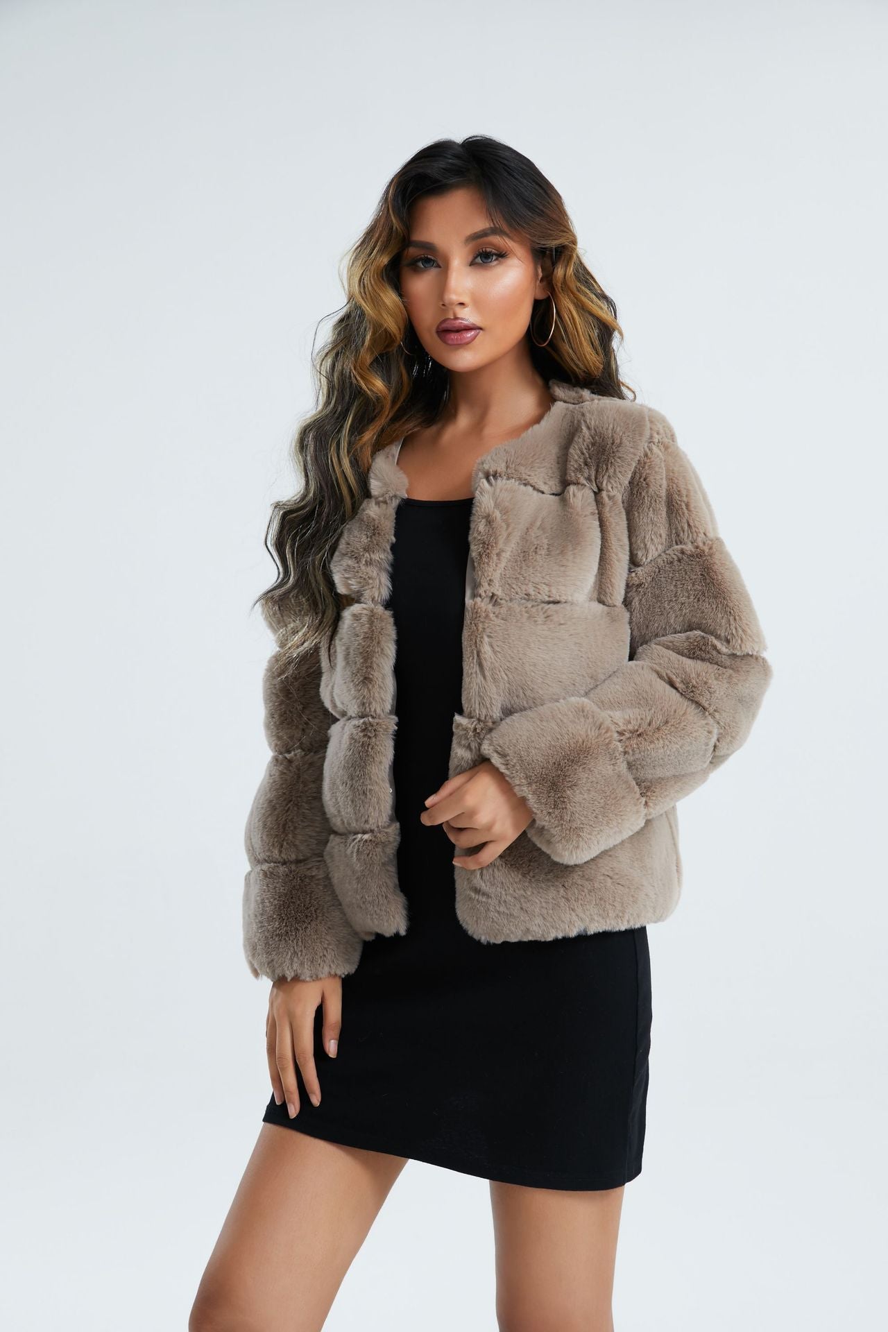 Women's fashionable cuddly jacket